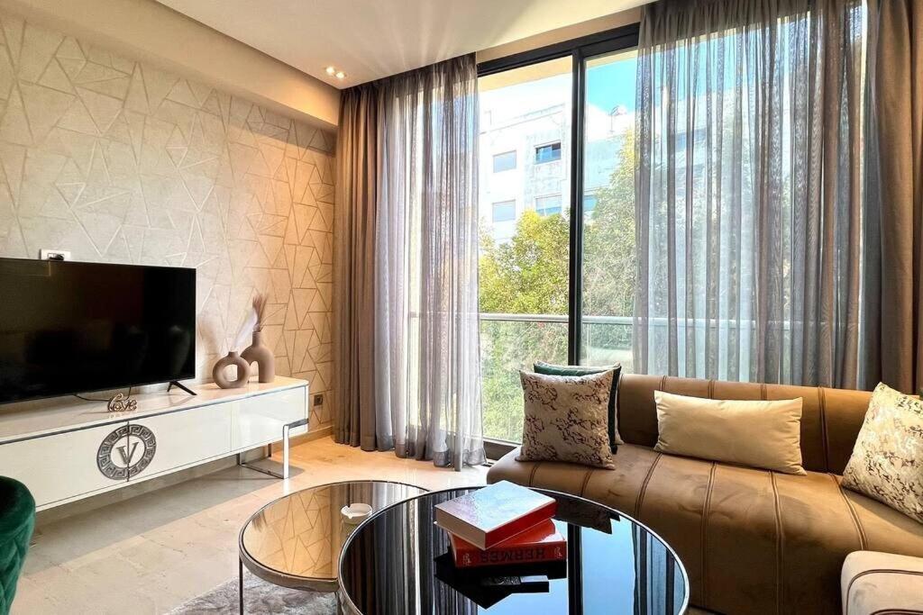Queen Suite- Garden View In Ain Diab- By Appartali * Casablanca