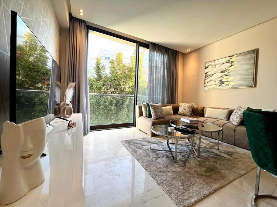 Queen Suite- Garden View In Ain Diab- By Appartali * Casablanca